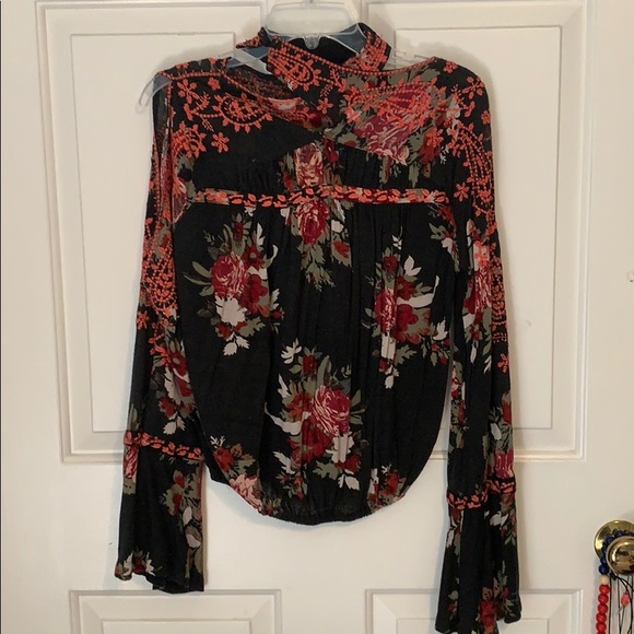Floral, Turtle Neck, Cold Shoulder Top - Picture 1 of 3